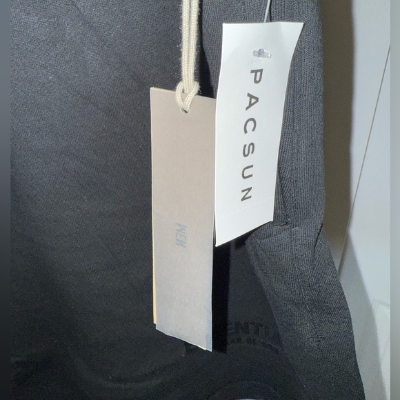 New Fear of God Essentials Shorts Stretch Limo Men’s Size Large - Picture 5 of 9